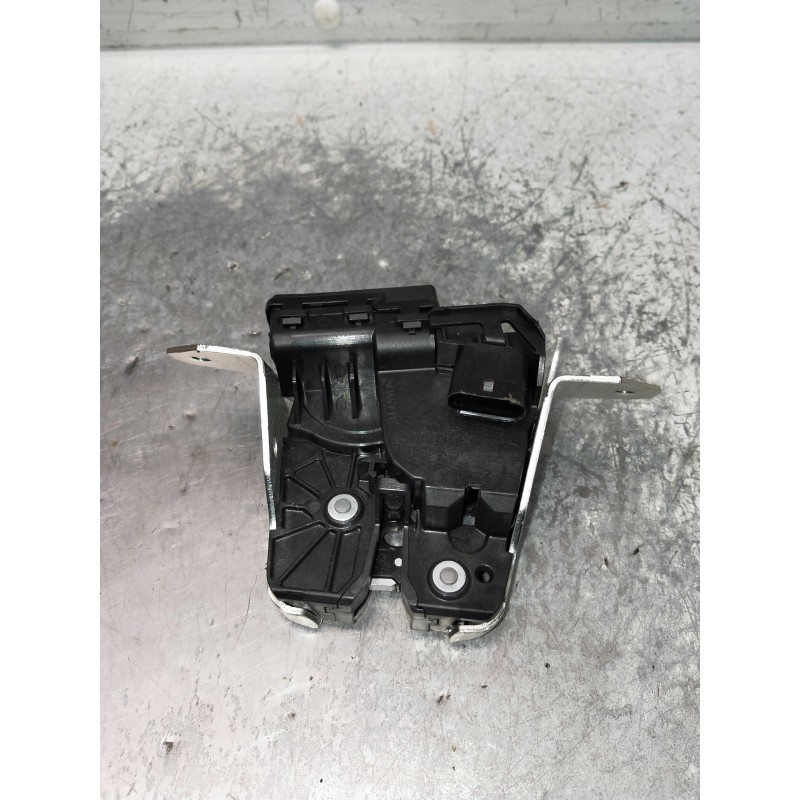 Recambio de motor cierre centralizado porton para mercedes clase b (w247) b 200 d referencia OEM IAM A0997400600  5P