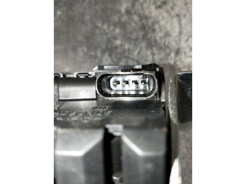 Recambio de motor cierre centralizado porton para mercedes clase b (w247) b 200 d referencia OEM IAM A0997400600  5P