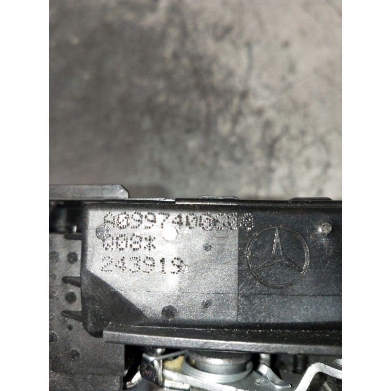 Recambio de motor cierre centralizado porton para mercedes clase b (w247) b 200 d referencia OEM IAM A0997400600  5P