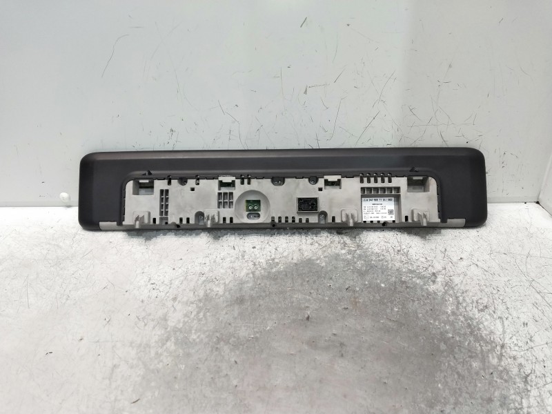 Recambio de pantalla multifuncion para mercedes clase b (w247) b 200 d referencia OEM IAM A2479007104 A2479015502. A2479027301