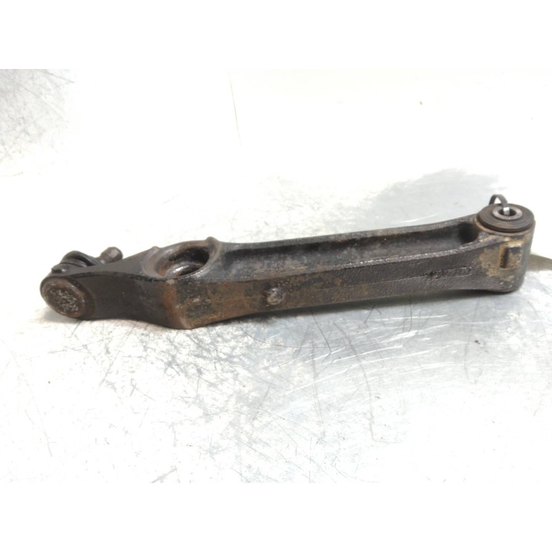 Recambio de brazo suspension inferior delantero izquierdo para opel agila 1.2 16v cat (z 12 xe / lw4) referencia OEM IAM   