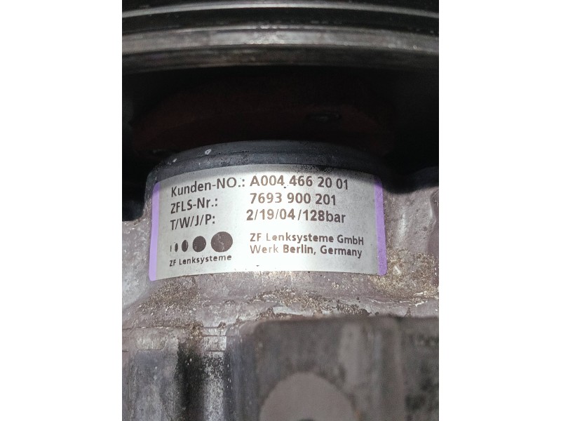 Recambio de bomba direccion para mercedes clase e (w211) berlina e 320 cdi (211.026) referencia OEM IAM A0044662001 7693900201 