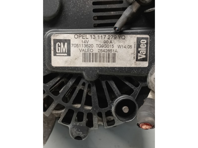 Recambio de alternador para opel meriva referencia OEM IAM 13117279YQ  