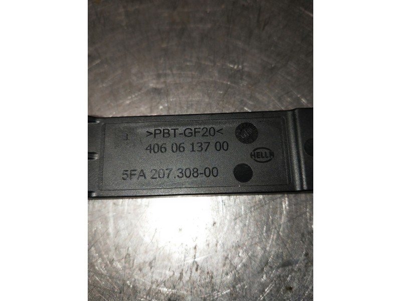 Recambio de modulo electronico para mercedes clase b (w247) b 200 d referencia OEM IAM A1679054700 032AA03903 4030613700 ANTENA