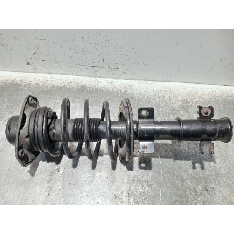 Recambio de amortiguador delantero derecho para lancia lybra berlina 1.9 jtd lx referencia OEM IAM 46513681 8390B2BAE 