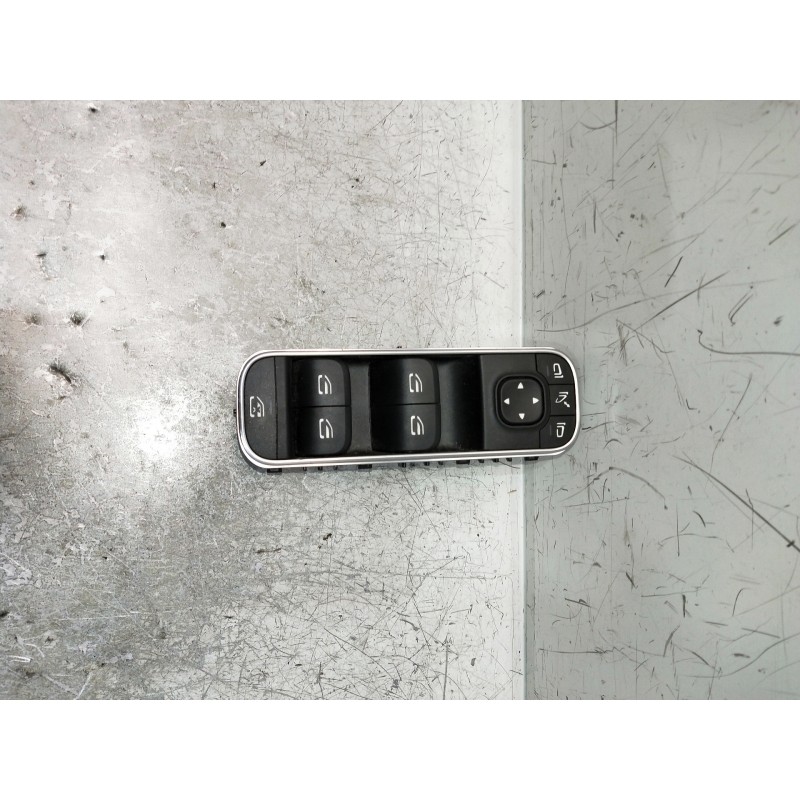 Recambio de mando elevalunas delantero izquierdo para mercedes clase b (w247) b 200 d referencia OEM IAM A1679050101 193829253 0