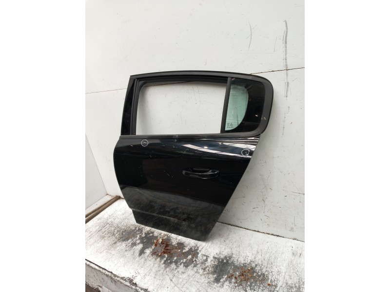 Recambio de puerta trasera izquierda para peugeot 308 referencia OEM IAM   5P