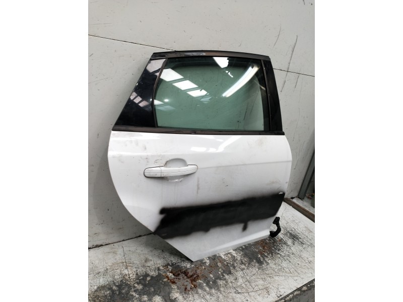 Recambio de puerta trasera derecha para ford focus lim. (cb8) ambiente referencia OEM IAM   5P