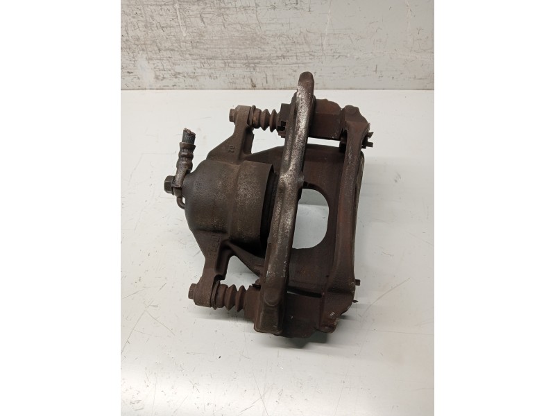 Recambio de pinza freno delantera derecha para toyota avensis (t27) 2.0 d-4d cat referencia OEM IAM   