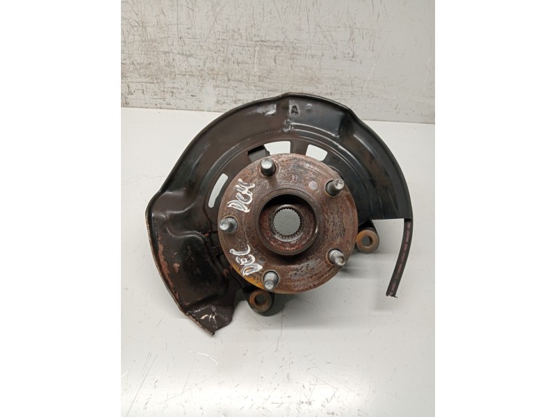 Recambio de mangueta delantera derecha para toyota avensis (t27) 2.0 d-4d cat referencia OEM IAM   