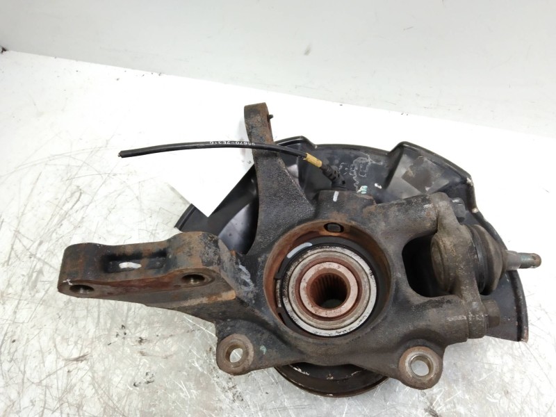 Recambio de mangueta delantera derecha para hyundai tucson (jm) 2.0 crdi comfort (4wd) referencia OEM IAM   