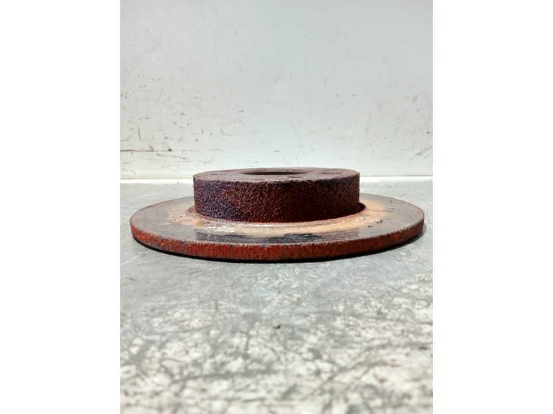 Recambio de disco freno delantero para renault 9 1.4 gtl avenue referencia OEM IAM   