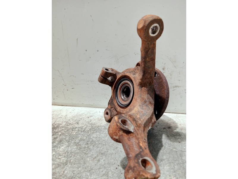 Recambio de mangueta delantera izquierda para renault 9 1.4 gtl avenue referencia OEM IAM   