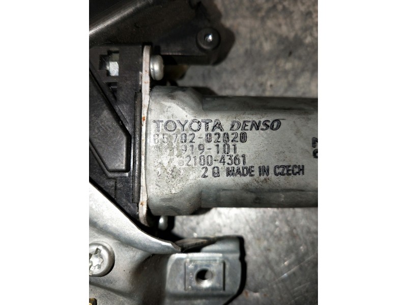 Recambio de elevalunas trasero derecho para toyota avensis (t27) 2.0 d-4d cat referencia OEM IAM 8570202020  4P