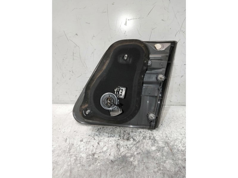 Recambio de piloto trasero izquierdo interior para toyota avensis (t27) 2.0 d-4d cat referencia OEM IAM   