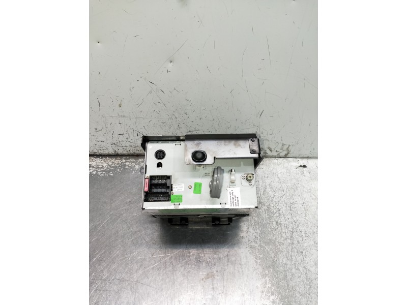Recambio de sistema audio / radio cd para lancia lybra berlina 1.9 jtd lx referencia OEM IAM 8102000010  