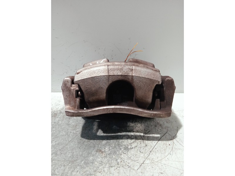 Recambio de pinza freno delantera derecha para mercedes clase b (w247) b 200 d referencia OEM IAM L72322  