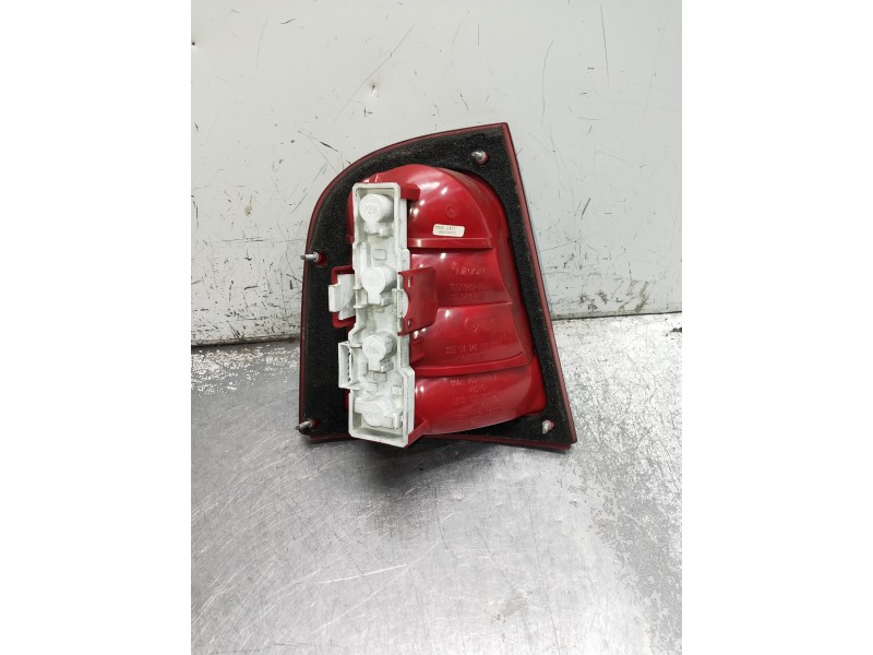 Recambio de piloto trasero derecho para skoda octavia berlina (1u2) referencia OEM IAM 1U6945096  