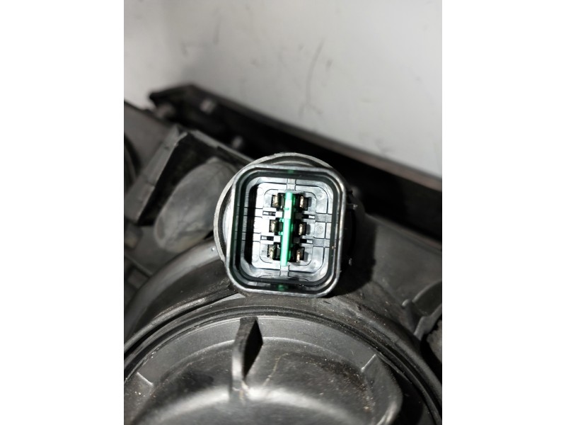 Recambio de faro derecho para hyundai sonata (nf) referencia OEM IAM   