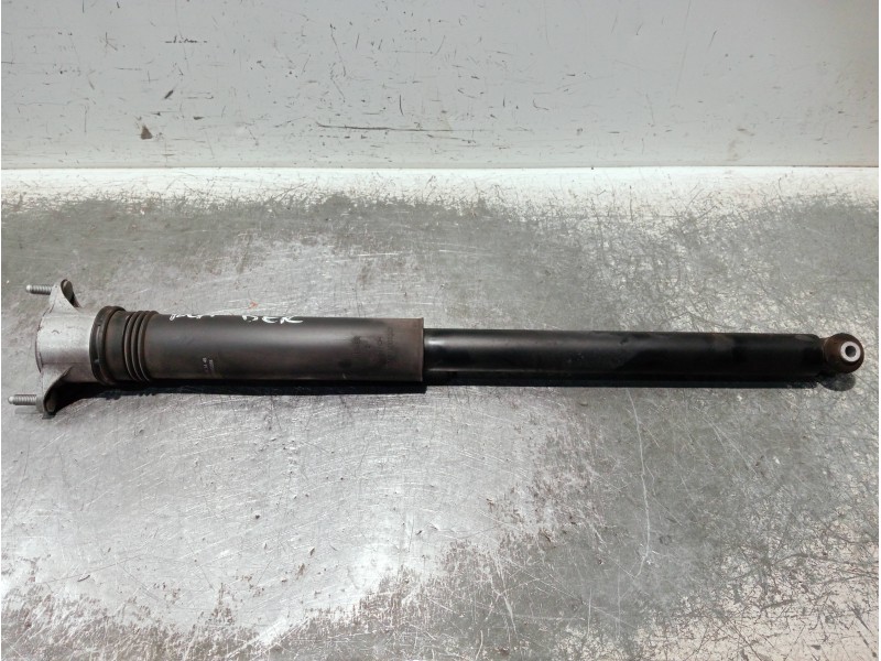 Recambio de amortiguador trasero derecho para mercedes clase b (w247) b 200 d referencia OEM IAM A2473206200 801404004182 