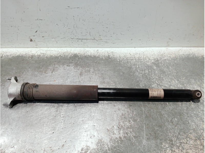 Recambio de amortiguador trasero izquierdo para mercedes clase b (w247) b 200 d referencia OEM IAM A2473206200 801404004182 