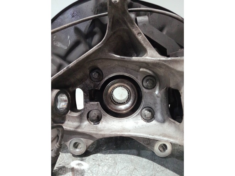 Recambio de mangueta delantera izquierda para mercedes clase b (w247) b 200 d referencia OEM IAM A2473320700  