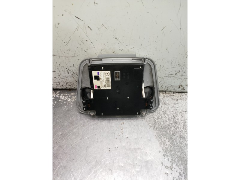 Recambio de luz interior para mercedes clase e (w211) berlina e 320 cdi (211.026) referencia OEM IAM A2038201001  