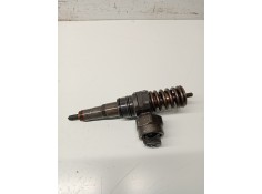 Recambio de inyector para volkswagen golf iv berlina (1j1) referencia OEM IAM 0414720015 038130073J BOSCH