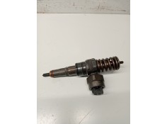 Recambio de inyector para volkswagen golf iv berlina (1j1) referencia OEM IAM 0414720015 038130073J BOSCH