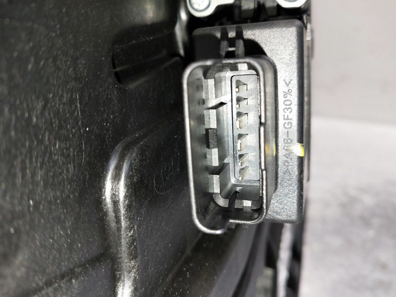 Recambio de elevalunas delantero derecho para kia ceed referencia OEM IAM 82480A2311  5P