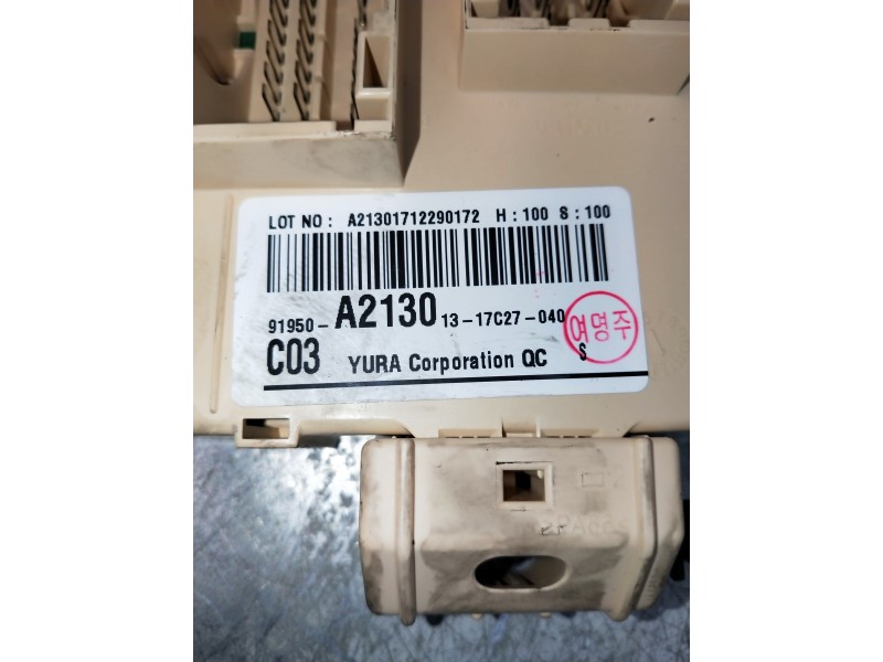 Recambio de caja reles / fusibles para kia ceed referencia OEM IAM 91950A2130 A21301712290172 