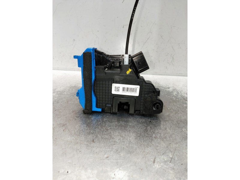 Recambio de motor cierre centralizado trasero izquierdo para kia ceed referencia OEM IAM 81410A2400  5P