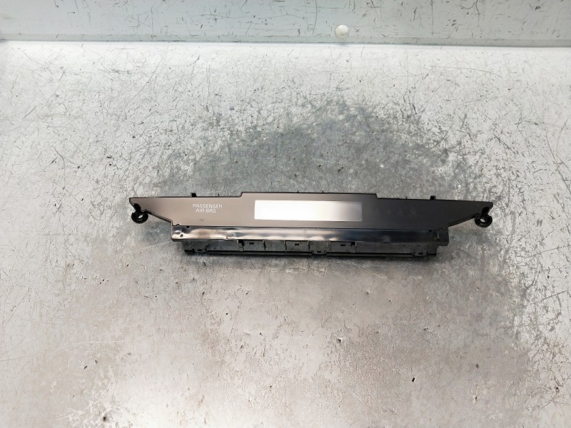 Recambio de pantalla multifuncion para kia ceed referencia OEM IAM 94510A2350WK 2510117A0147 