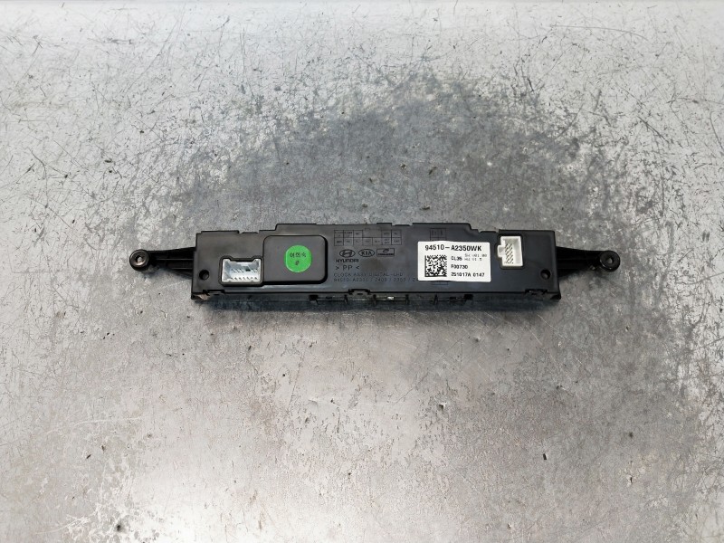 Recambio de pantalla multifuncion para kia ceed referencia OEM IAM 94510A2350WK 2510117A0147 