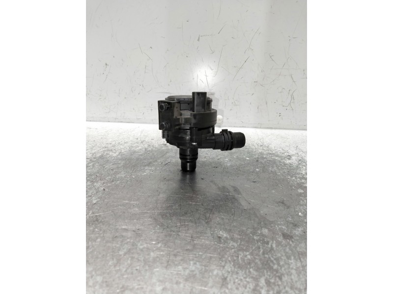 Recambio de bomba agua para peugeot 308 referencia OEM IAM 9823813380 0392023422 
