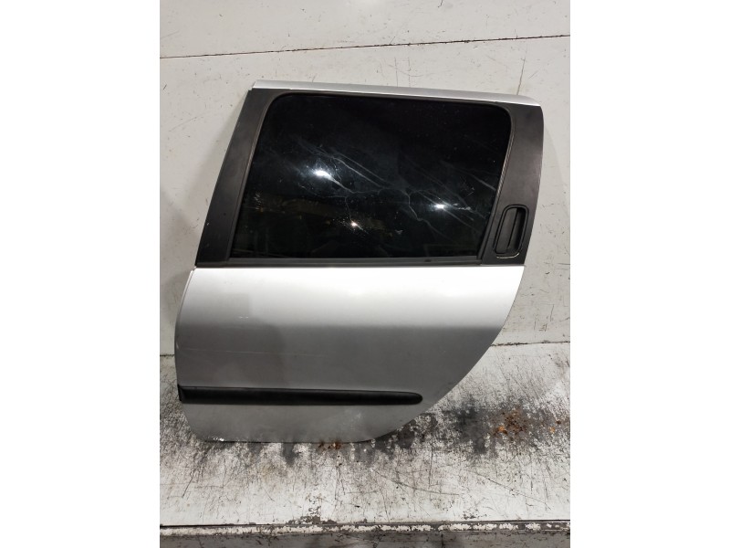 Recambio de puerta trasera izquierda para peugeot 206 sw referencia OEM IAM   5P Recambio de puerta trasera izquierda para peugeot 206 sw referencia OEM IAM   5P