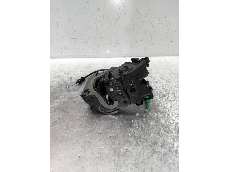 Recambio de motor cierre centralizado trasero izquierdo para peugeot 308 referencia OEM IAM 9835418488  5P
