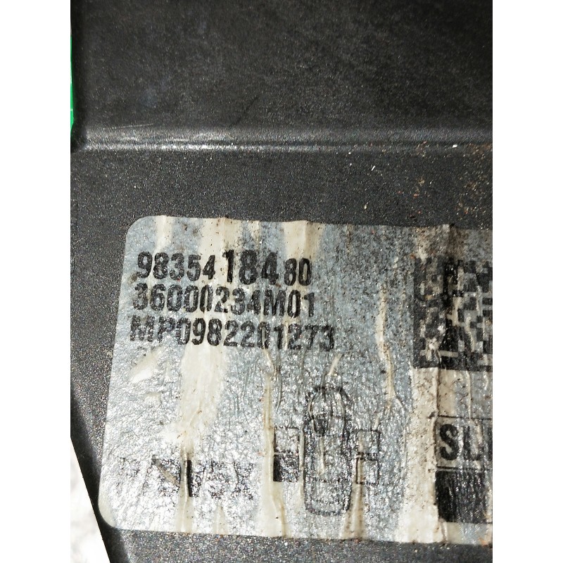 Recambio de motor cierre centralizado trasero izquierdo para peugeot 308 referencia OEM IAM 9835418488  5P