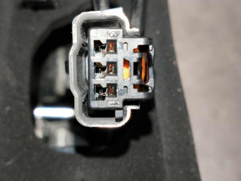 Recambio de piloto trasero izquierdo interior para peugeot 308 referencia OEM IAM 9835300680  