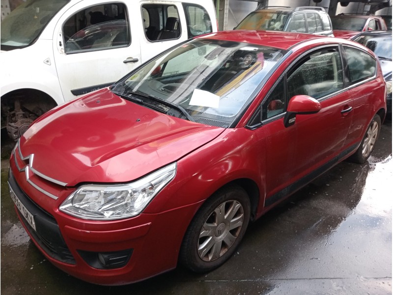 citroen c4 berlina del año 2004