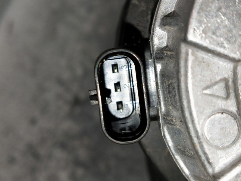 Recambio de bomba agua para peugeot 308 referencia OEM IAM 9818812580 0392024019 