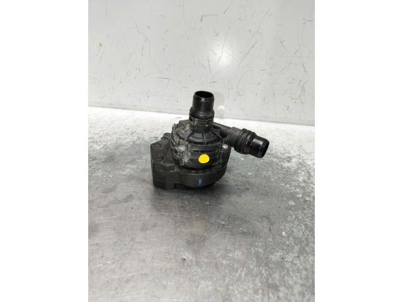 Recambio de bomba agua para peugeot 308 referencia OEM IAM 0392023423 9818813480 