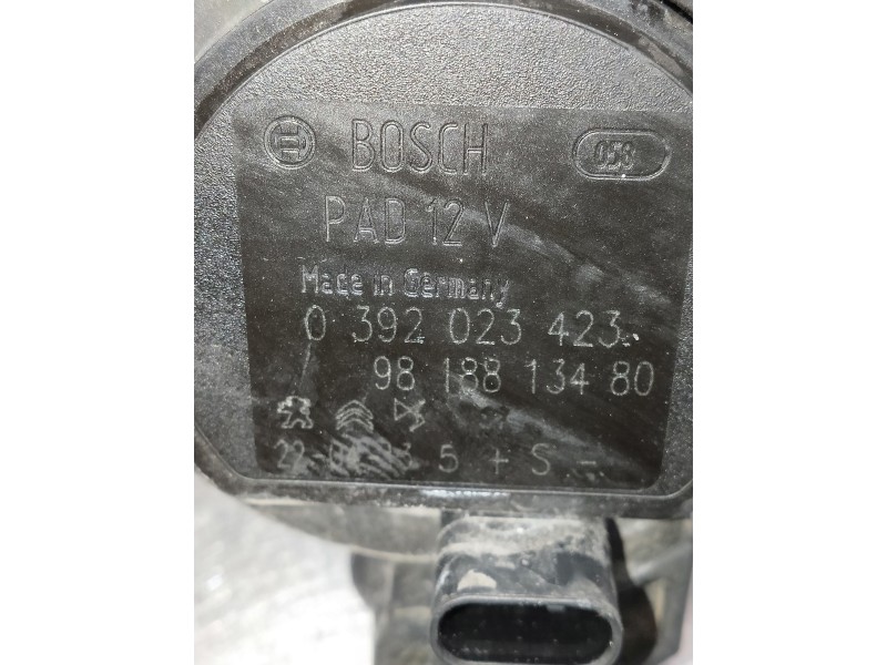 Recambio de bomba agua para peugeot 308 referencia OEM IAM 0392023423 9818813480 