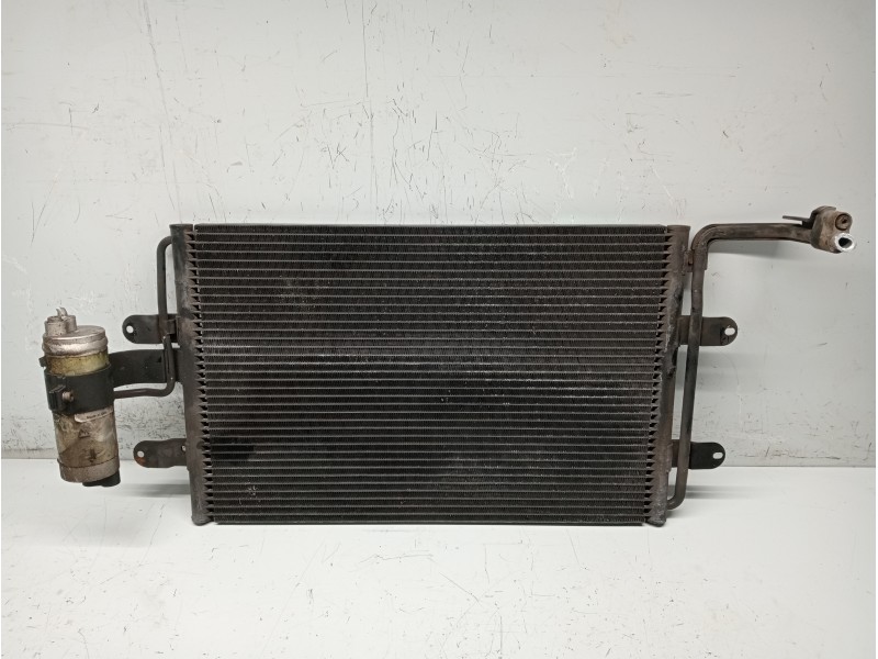 Recambio de condensador / radiador aire acondicionado para audi a3 (8l) referencia OEM IAM 1J0820413D  