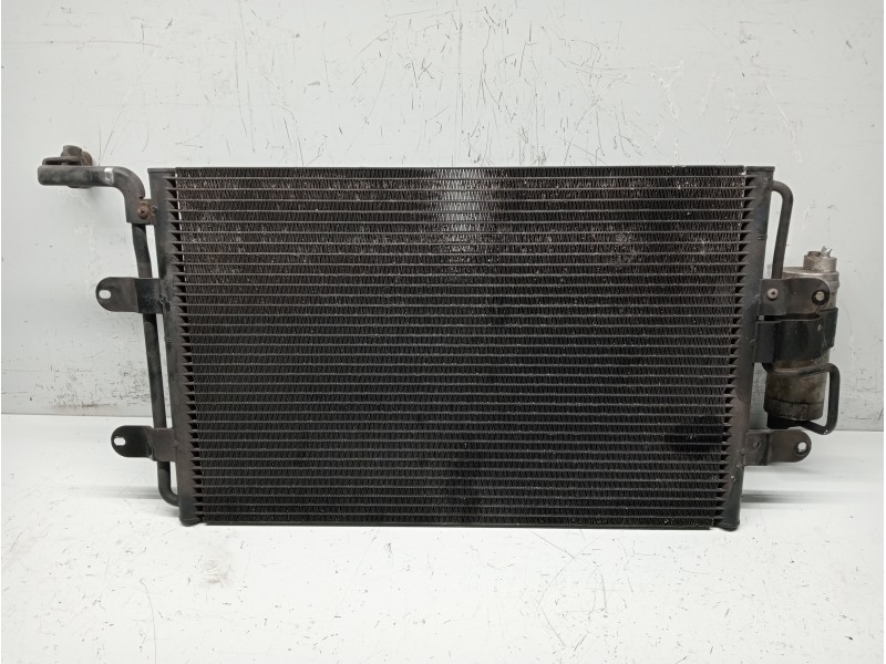 Recambio de condensador / radiador aire acondicionado para audi a3 (8l) referencia OEM IAM 1J0820413D  