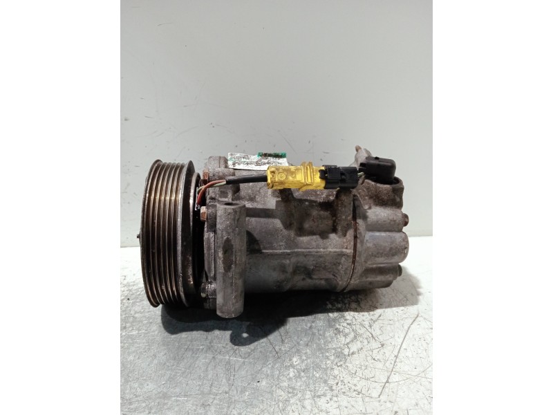 Recambio de compresor aire acondicionado para peugeot 308 referencia OEM IAM 9659875780  
