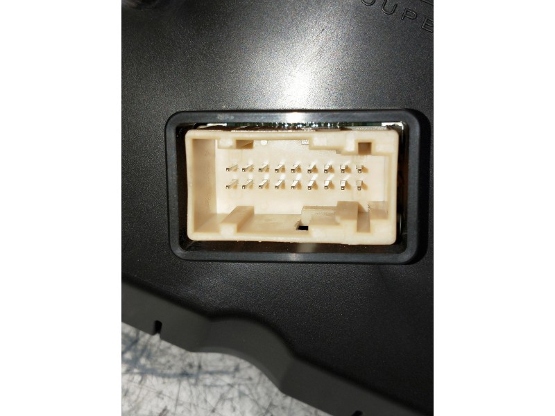 Recambio de cuadro instrumentos para peugeot 308 referencia OEM IAM 9835847680 0101889530 