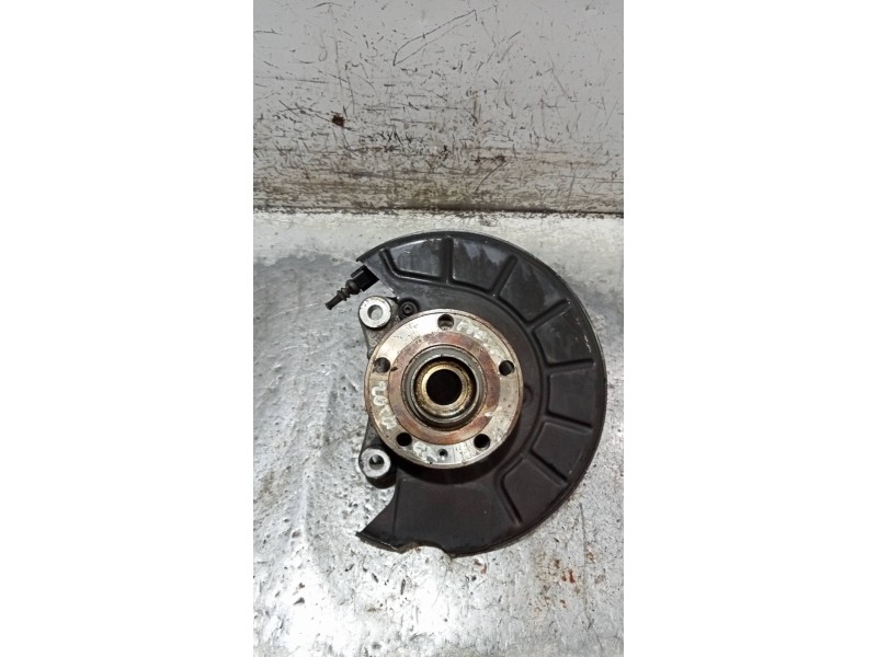 Recambio de mangueta delantera izquierda para volkswagen passat berlina (3c2) highline referencia OEM IAM   