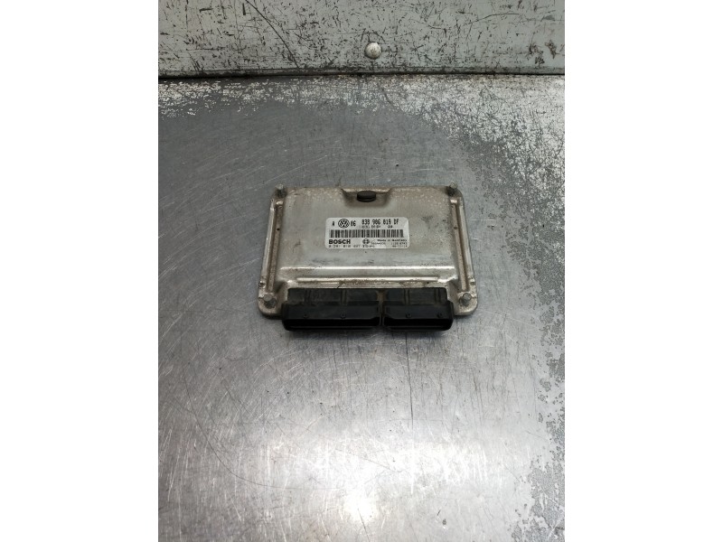 Recambio de centralita motor uce para volkswagen golf iv berlina (1j1) referencia OEM IAM 028101497 038906019DF 