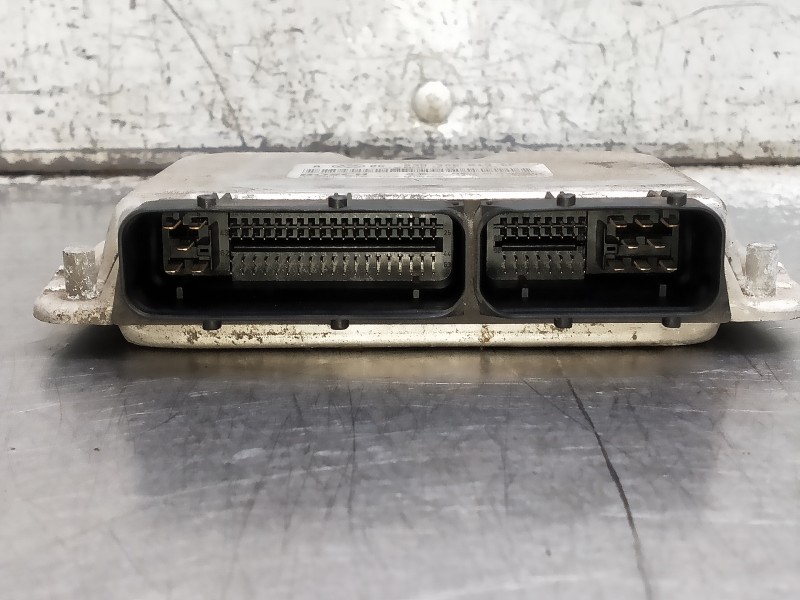 Recambio de centralita motor uce para volkswagen golf iv berlina (1j1) referencia OEM IAM 028101497 038906019DF 